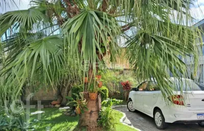 Casa com 2 quartos à venda na rua santa cruz, 1138, niterói, canoas, 180 m2 por r$ 800.000