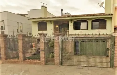 Casa com 3 quartos à venda na rua maestro salvador campanella, 104, jardim itu sabará, porto alegre, 283 m2 por r$ 1.190.000