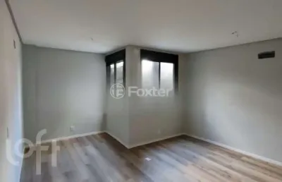 Casa com 3 quartos à venda na rua general gomes carneiro, 18, medianeira, porto alegre, 96 m2 por r$ 525.000