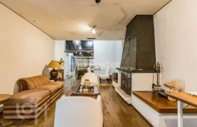 Casa com 3 quartos à venda na rua quintino bocaiúva, 400, rio branco, porto alegre, 271 m2 por r$ 2.500.000