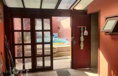 Casa com 4 quartos à venda na rua luiz maestri, 49, serraria, porto alegre, 137 m2 por r$ 428.000
