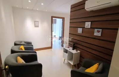 Sala comercial com 1 sala à venda na avenida iguassu, 119, petrópolis, porto alegre, 32 m2 por r$ 120.000