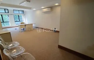 Sala comercial com 1 sala à venda na avenida iguassu, 119, petrópolis, porto alegre, 42 m2 por r$ 150.000