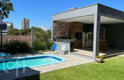 Casa com 3 quartos à venda na rua felipe bernd, 113, rio branco, novo hamburgo, 271 m2 por r$ 1.350.000
