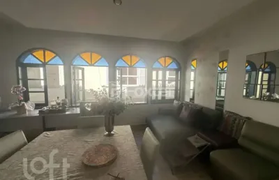 Casa com 4 quartos à venda na rua dário nicodemos de oliveira, 37, centro, palhoça, 261 m2 por r$ 1.300.000