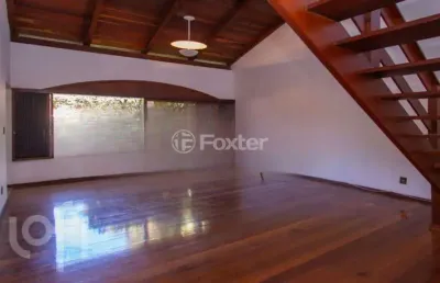Casa com 4 quartos à venda na rua doutor joão simplício alves de carvalho, 527, vila ipiranga, porto alegre, 359 m2 por r$ 1.900.000