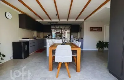 Casa com 4 quartos à venda na rua da amizade, 17, pinheira, palhoça, 141 m2 por r$ 1.300.000
