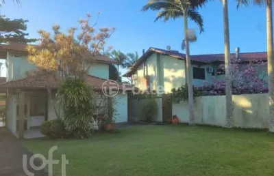Casa com 3 quartos à venda na rua jardim dos eucaliptos, 639, campeche, florianópolis, 154 m2 por r$ 1.560.000