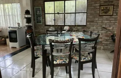 Casa com 4 quartos à venda na rua esplêndida, 232, agronomia, porto alegre, 203 m2 por r$ 500.000