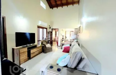 Casa com 2 quartos à venda na rua pedro da silva nava, 115, aberta dos morros, porto alegre, 65 m2 por r$ 300.000