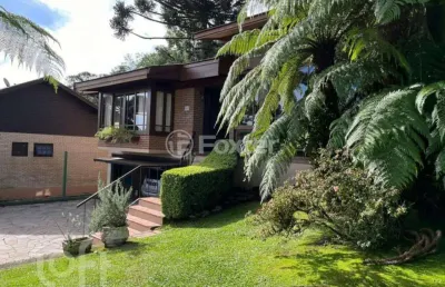Casa com 3 quartos à venda na rua leopoldo becker, 280, parque das hortênsias, canela, 250 m2 por r$ 1.792.000