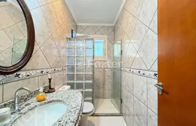 Casa com 4 quartos à venda na avenida guaíba, 10660, ipanema, porto alegre, 250 m2 por r$ 1.150.000