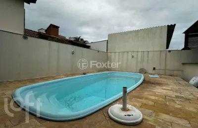 Casa com 3 quartos à venda na rua copo de leite, 3956, capão novo, capão da canoa, 70 m2 por r$ 625.000