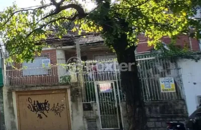 Casa com 3 quartos à venda na praça jayme telles, 50, santana, porto alegre, 253 m2 por r$ 700.000
