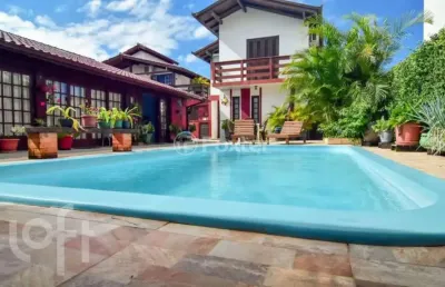 Casa com 7 quartos à venda na avenida dos dourados, 224, jurerê internacional, florianópolis, 450 m2 por r$ 5.320.000
