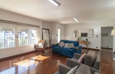 Casa com 3 quartos à venda na rua coronel tisiano f. de leoni, 290, coronel aparício borges, porto alegre, 182 m2 por r$ 680.000