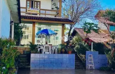 Casa com 3 quartos à venda na rua adélia schröeder pontes, 730, serraria, são josé, 149 m2 por r$ 899.000