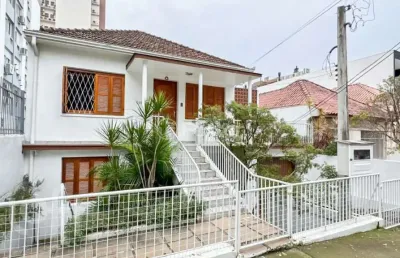 Casa com 4 quartos à venda na avenida bagé, 406, petrópolis, porto alegre, 261 m2 por r$ 1.500.000
