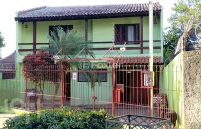 Casa com 2 quartos à venda na rua doutor rodrigues alves, 163, chácara das pedras, porto alegre, 201 m2 por r$ 800.000