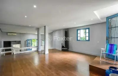 Casa com 2 quartos à venda na rua professor clemente pinto, 229, medianeira, porto alegre, 163 m2 por r$ 905.000