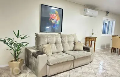 Casa com 3 quartos à venda na rua aldo locatelli, 407, parque santo inácio, esteio, 198 m2 por r$ 581.000