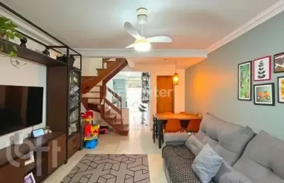 Casa com 2 quartos à venda na rua itacyr rossi, 233, guarujá, porto alegre, 129 m2 por r$ 390.000