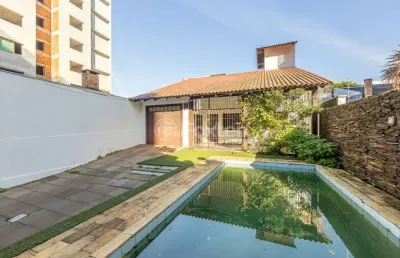 Casa com 3 quartos à venda na rua artur fabião carneiro, 242, passo da areia, porto alegre, 160 m2 por r$ 1.090.000