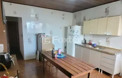 Casa com 8 quartos à venda na rua otávio faria, 292, teresópolis, porto alegre, 300 m2 por r$ 625.000