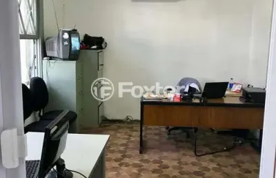 Casa com 2 quartos à venda na avenida paraná, 1828, são geraldo, porto alegre, 140 m2 por r$ 800.000