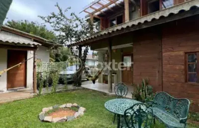 Casa com 2 quartos à venda na servidão amantino cameu, 881, rio tavares, florianópolis, 89 m2 por r$ 890.000