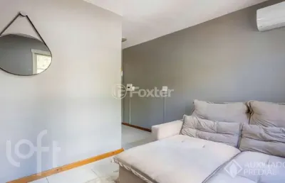 Apartamento com 2 quartos à venda na rua tito lívio zambecari, 498, mont serrat, porto alegre, 48 m2 por r$ 355.000