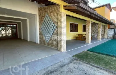 Casa com 2 quartos à venda na rua natalio joão silveira, 04, enseada de brito, palhoça, 345 m2 por r$ 880.000