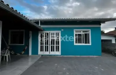 Casa com 3 quartos à venda na rua pica-pau, 56, enseada de brito, palhoça, 180 m2 por r$ 600.000