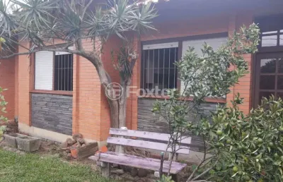 Casa com 2 quartos à venda na undefined pedro mendonça, 62, centro, tramandaí, 131 m2 por r$ 638.000