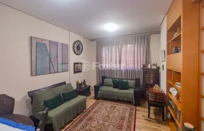 Apartamento com 2 quartos à venda na rua duque de caxias, 1304, centro histórico, porto alegre, 140 m2 por r$ 630.000