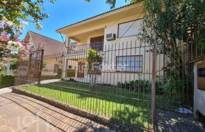 Casa com 6 quartos à venda na rua gomes jardim, 104, centro, novo hamburgo, 550 m2 por r$ 797.000