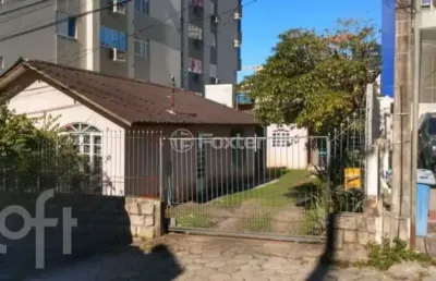 Casa com 1 quarto à venda na rua salomé damázio jacques, 22, trindade, florianópolis, 130 m2 por r$ 1.750.000