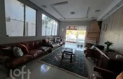 Casa com 3 quartos à venda na rua silvério souto, 540, teresópolis, porto alegre, 203 m2 por r$ 700.000