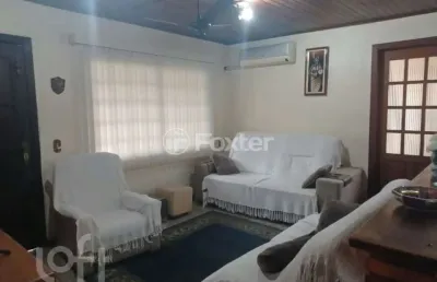 Casa com 3 quartos à venda na rua stephan zweig, 57, cavalhada, porto alegre, 180 m2 por r$ 680.000