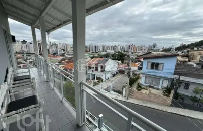 Casa com 6 quartos à venda na rua general nestor passos, 194, centro, florianópolis, 340 m2 por r$ 1.250.000