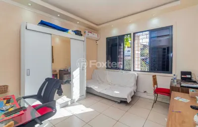 Kitnet / stúdio à venda na rua doutor aurélio py, 250, medianeira, porto alegre, 32 m2 por r$ 150.000