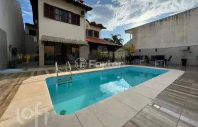 Casa com 3 quartos à venda na rua coronel maurício spalding de souza, 838, santa mônica, florianópolis, 267 m2 por r$ 2.200.000