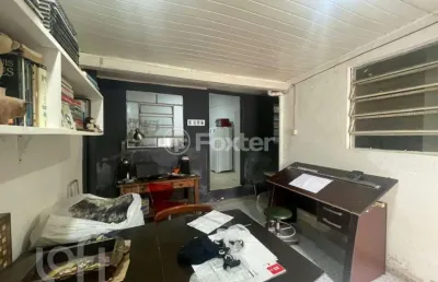 Casa com 1 quarto à venda na rua visconde do rio branco, 232, floresta, porto alegre, 60 m2 por r$ 240.000