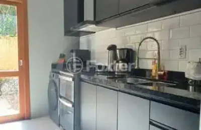 Casa em condomínio fechado com 2 quartos à venda na rua octávio de souza, 929, teresópolis, porto alegre, 127 m2 por r$ 395.000