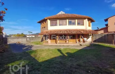 Casa com 4 quartos à venda na servidão canto das pérolas, 150, campeche, florianópolis, 124 m2 por r$ 1.300.000