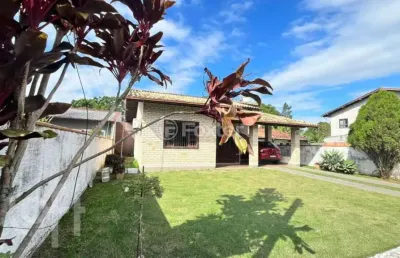 Casa com 2 quartos à venda na rua vitória, 37, rio grande, palhoça, 132 m2 por r$ 560.000