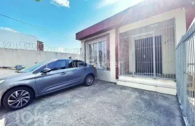 Casa com 2 quartos à venda na avenida nonoai, 629, nonoai, porto alegre, 322 m2 por r$ 970.000