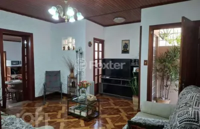 Casa com 5 quartos à venda na rua pasteur, 385, ipanema, porto alegre, 273 m2 por r$ 1.290.000