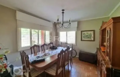 Casa com 3 quartos à venda na rua do schneider, 360, hípica, porto alegre, 220 m2 por r$ 1.100.000