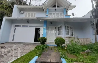 Casa com 3 quartos à venda na rua caçador, 745, rio branco, novo hamburgo, 187 m2 por r$ 650.000